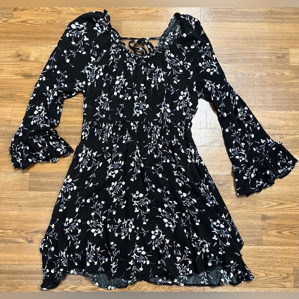American Rag black floral long sleeve peasant dress. Lined, lightweight. Small - Picture 8 of 11